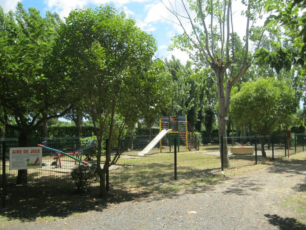 Camping Le Rebau Montblanc Luaran gambar