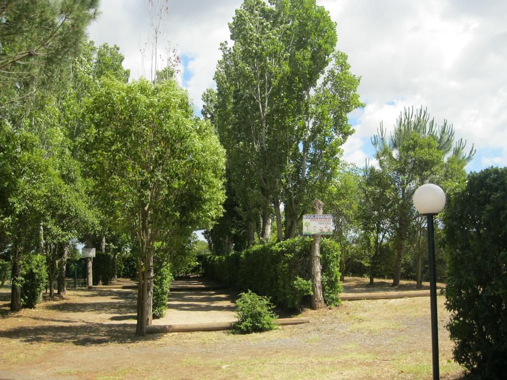 Camping Le Rebau Montblanc Luaran gambar