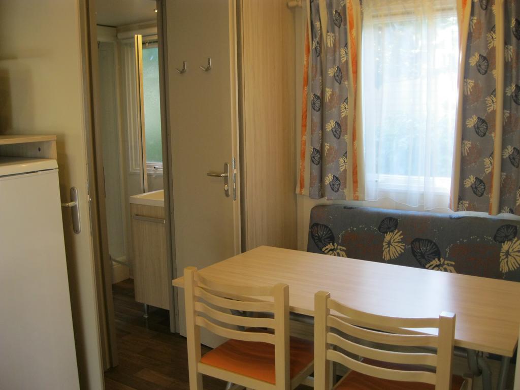 Camping Le Rebau Montblanc Luaran gambar